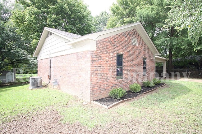 Photo - 5356 Lakeview Cove