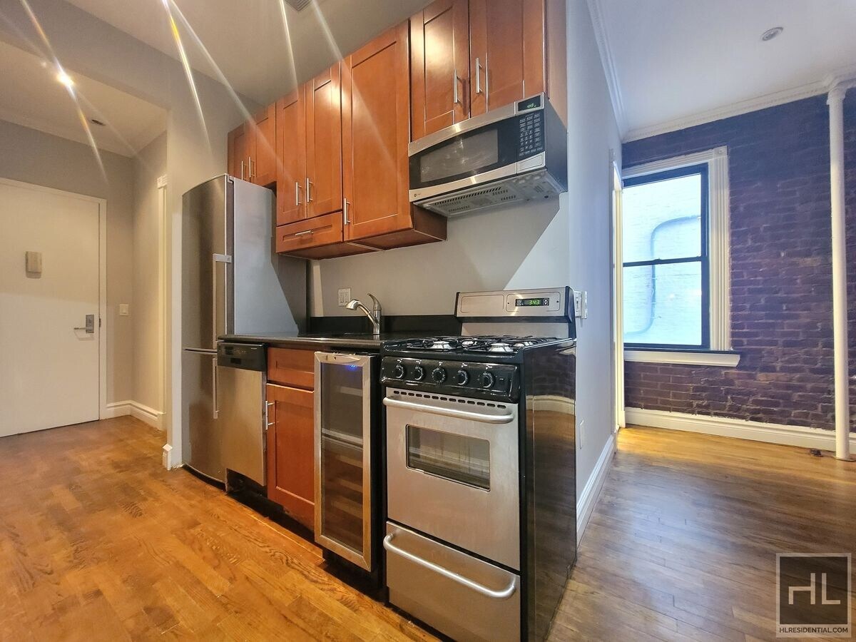 Photo - E 13TH ST. Apartment Unit 6F