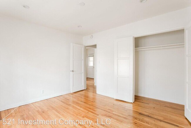 Photo - Hollister& 6th Street Apartments