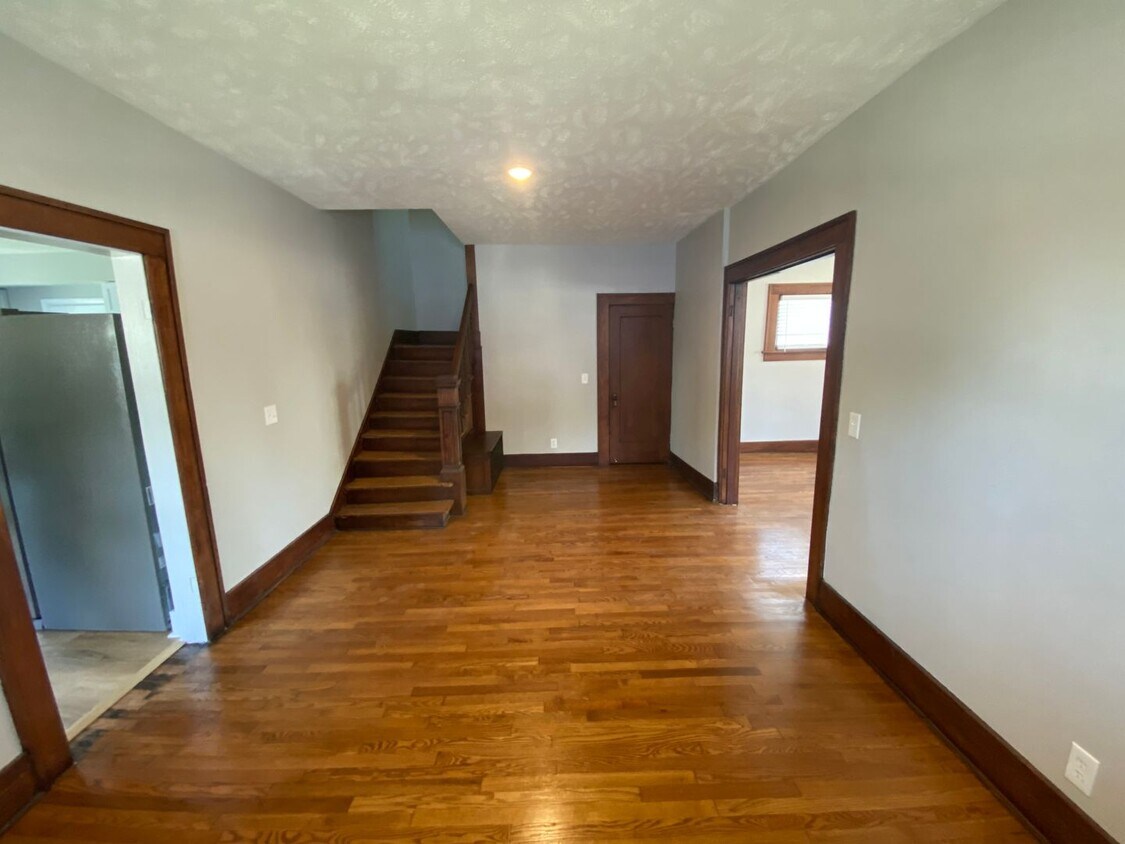 Fully Remodeled 3Bedroom House! - Fully Remodeled 3Bedroom House!