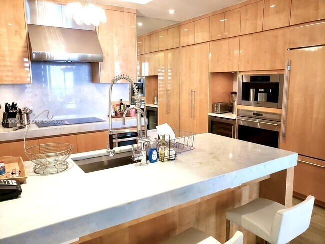 9705 Collins Ave Unit 2504N