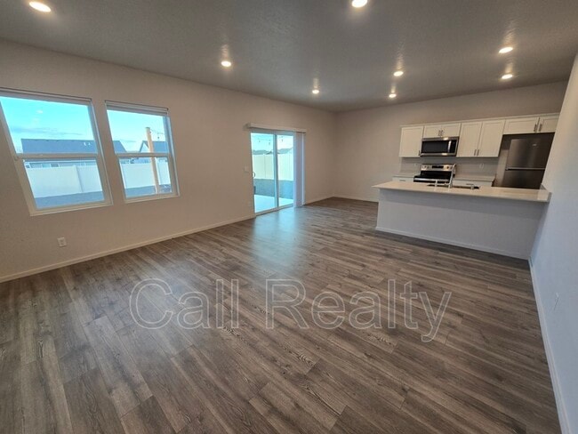 Photo - 10526 Duckhook Rd