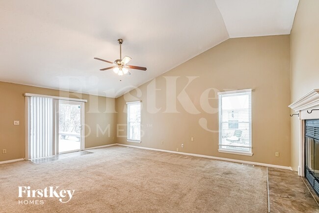 Photo - 7427 Cobblestone W Dr