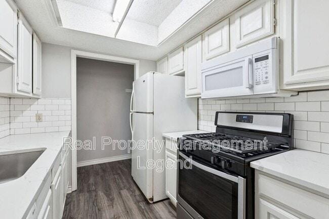 Building Photo - 1156 Mountain View St Rental
