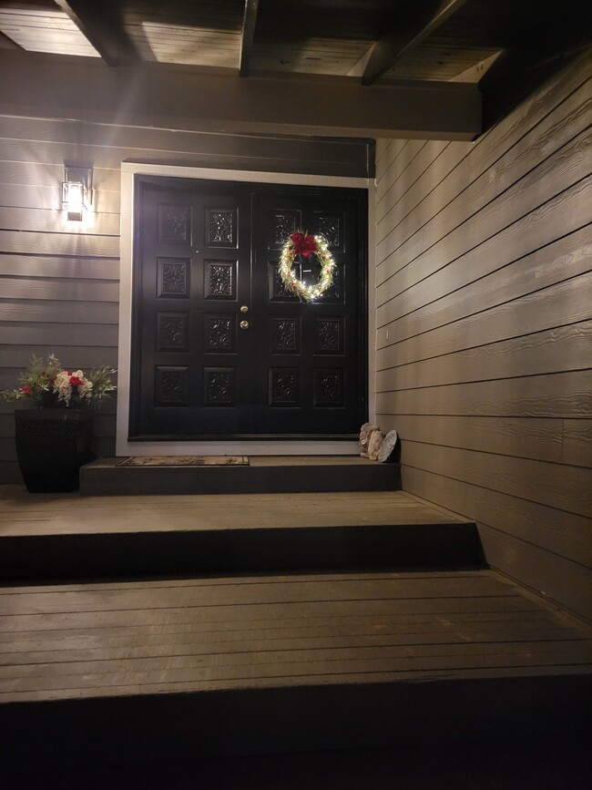 Photo - 32215 8th Ave SW