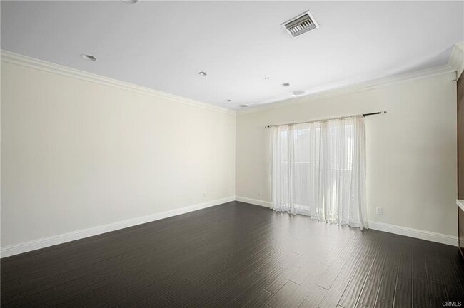 Photo - 750 E Orange Grove Ave