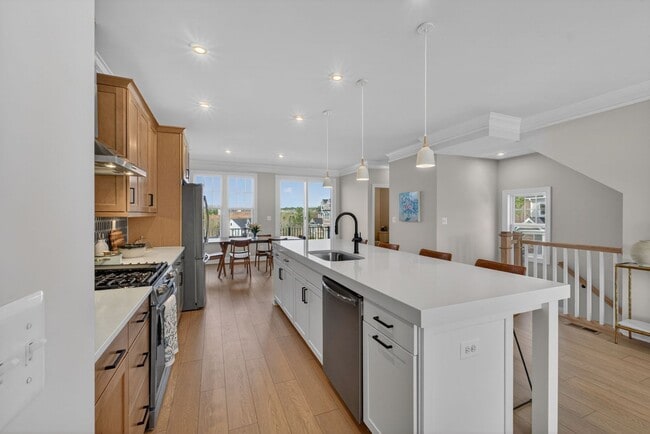 Photo - Brand New Grove at Brookhill Townhome with Modern Finishes & Garage