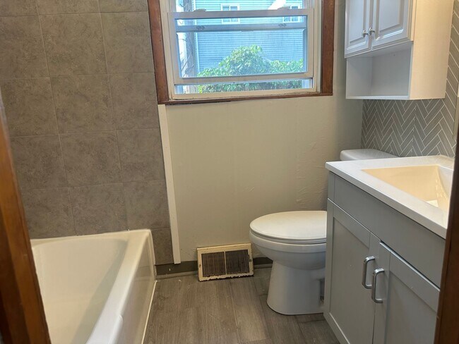 Photo - 113 Line Way Unit 1 First Floor