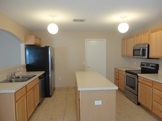 Photo - 1019 Brenton Leaf Dr