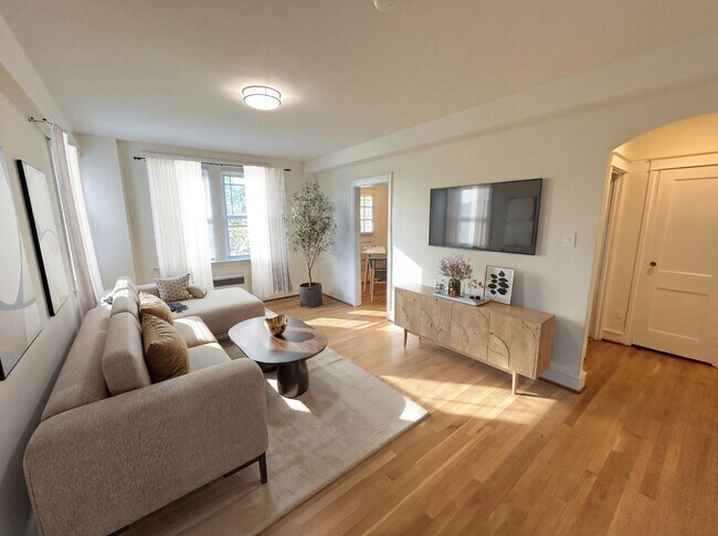 Building Photo - Parkwood Manor Apartments