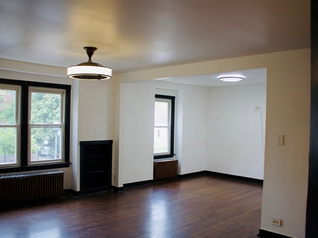 Photo - 3258 N Kostner Ave Unit 2