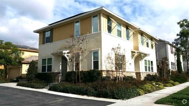 Building Photo - 211 Wicker Rental