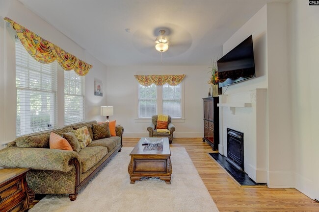 Photo - 710 Heidt St