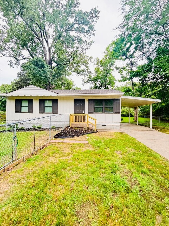 Building Photo - FOR RENT IN BENTON