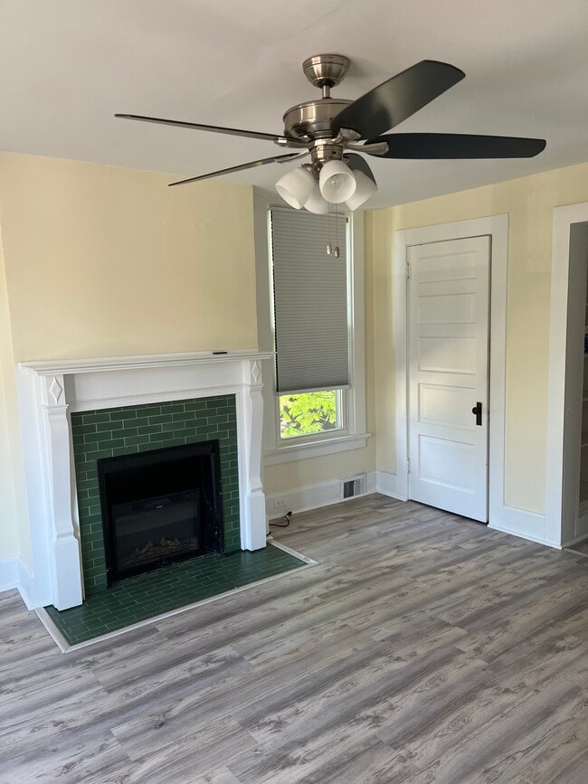 Living Area - 150 N Fremont Ave Unit 2F