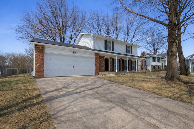 Building Photo - Spacious 4 Bed, 2.5 Bath Home with Fireplace & Garage in Independence, MO