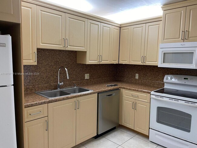Photo - 16411 Blatt Blvd Unit 105