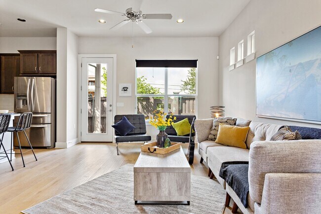 Photo - 3108 E 51st St