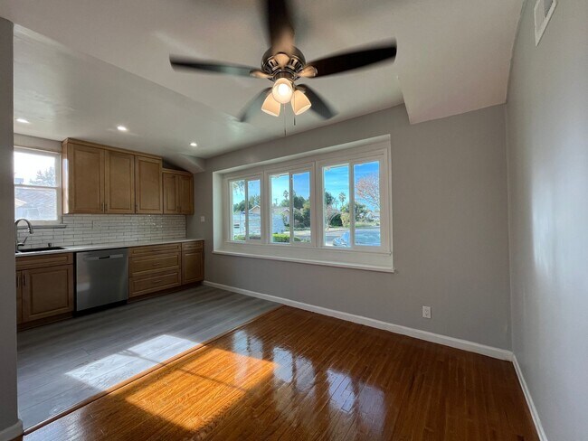 Photo - Upgraded 3+2 in Canoga Park w/central HVAC, wood floors + appliances!