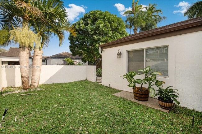 Photo - 15250 SW 154th Terrace Unit A