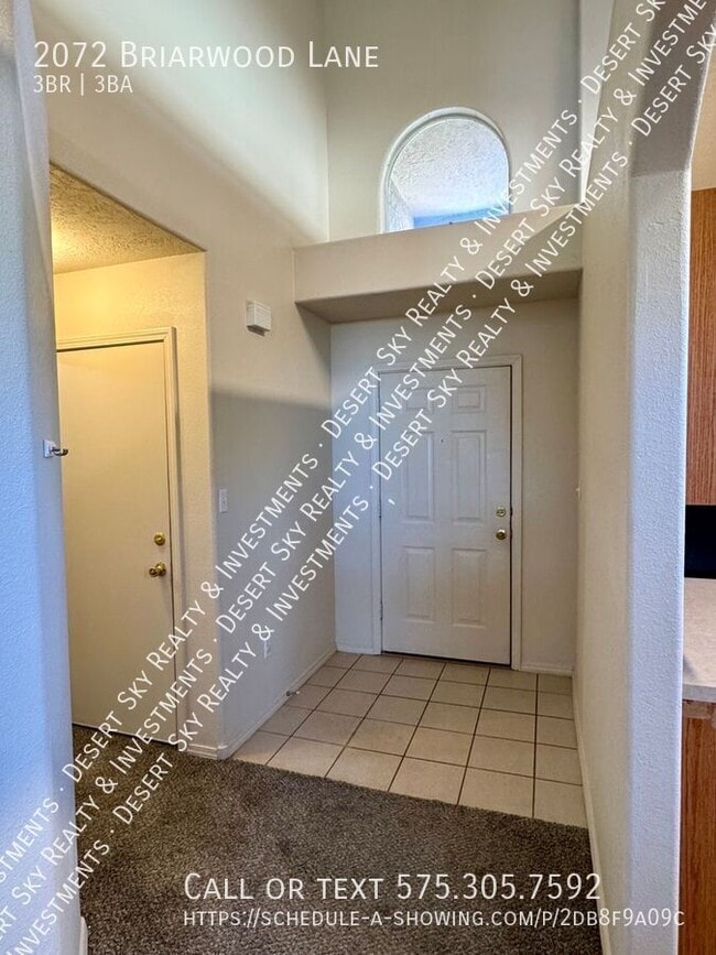 Photo - 2072 Briarwood Ln