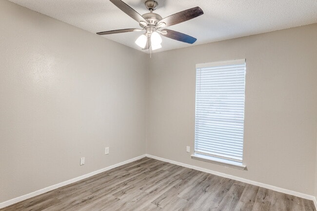Photo - Comfortable & Stylish 3-Bedroom Home in Grand Prairie