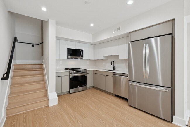 Photo - 2134 Wisconsin Ave NW