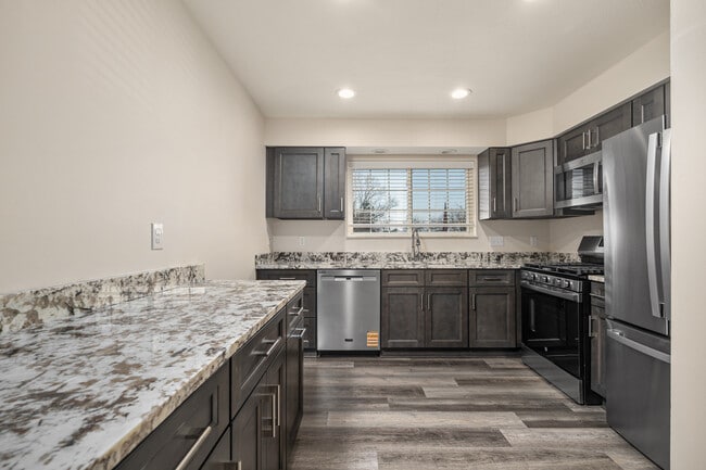 Vista de la cocina 1 - 101 Center Grange Rd