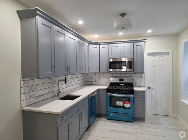 Building Photo - 1714 N Taney St Rental