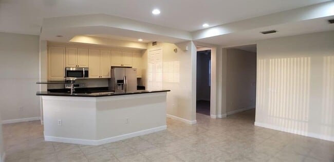 Building Photo - 8207 NW 128th Ln