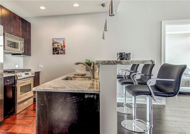 Photo - 905 Juniper St NE Unit 802