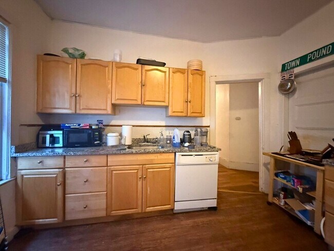 Building Photo - 34 Cherokee St Unit 2 Rental