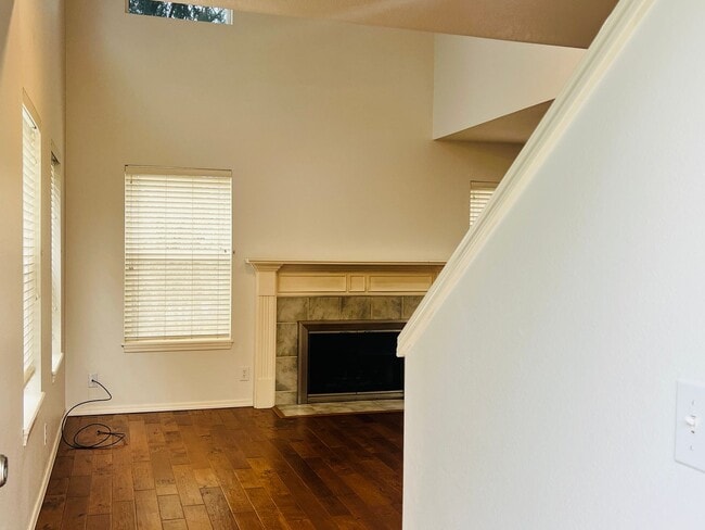 Photo - *Half off the second full month of rent!* Spacious Home Near Washington Square