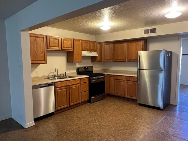 Photo - 8902 Aztec Rd NE