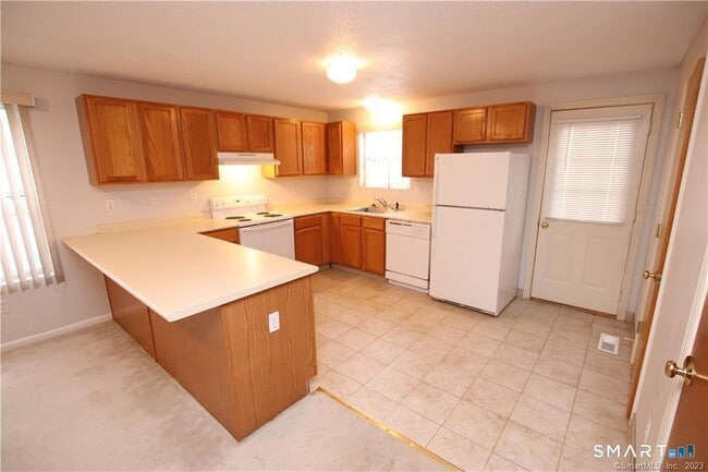 Photo - 2 Mulberry Ln Unit 2