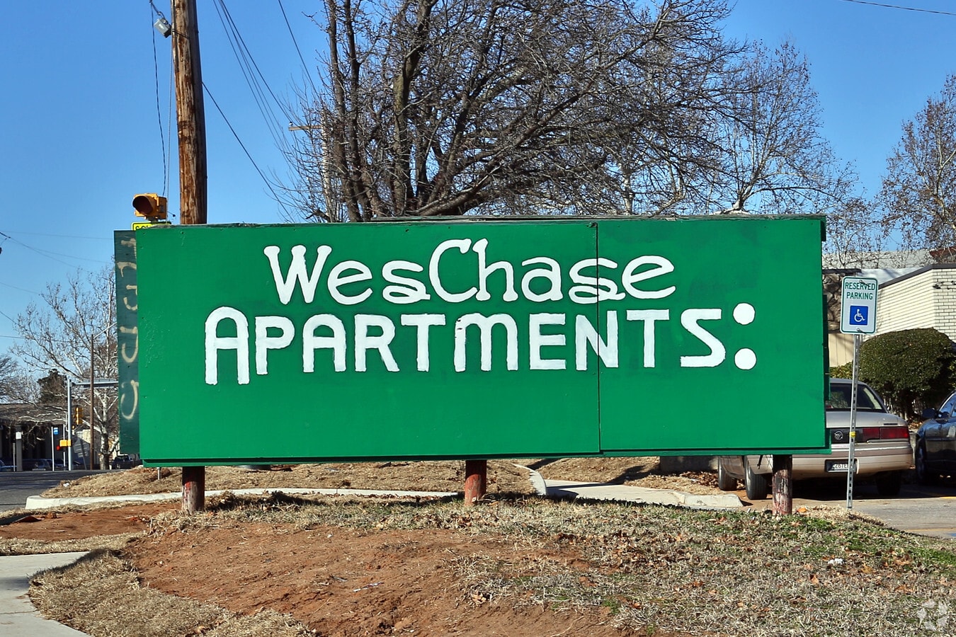 Photo - Wes-Chase Apartments