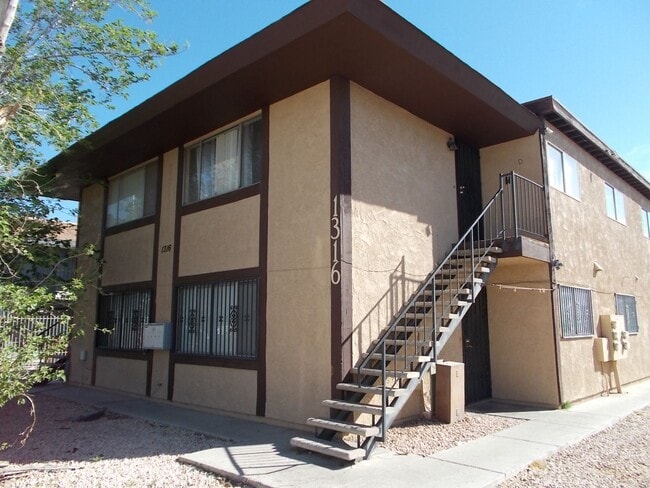 Photo - 2 Bedroom 1 Bath Upstairs Unit - Move in Ready