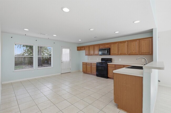 3206 Rose Quartz Ln