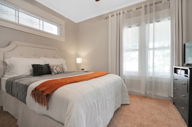 Photo - Bellaire Residence