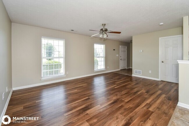 Photo - 10624 Irvin Pines Dr, Louisville, KY 40229