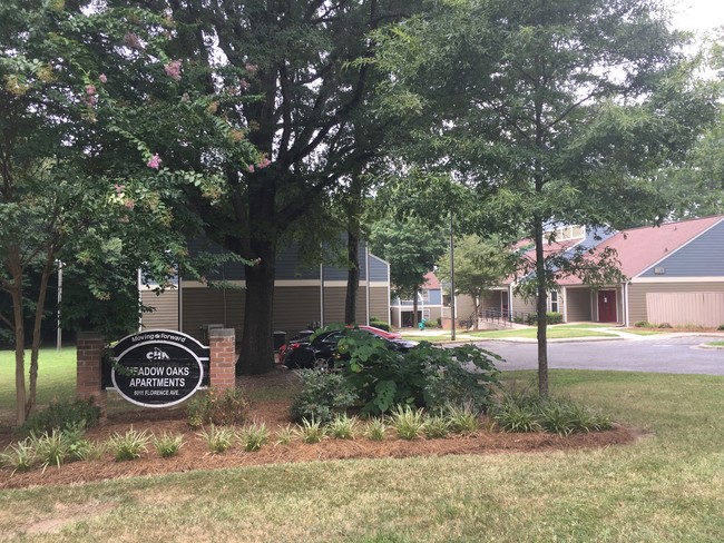 Meadow Oaks - Meadow Oaks Apartments