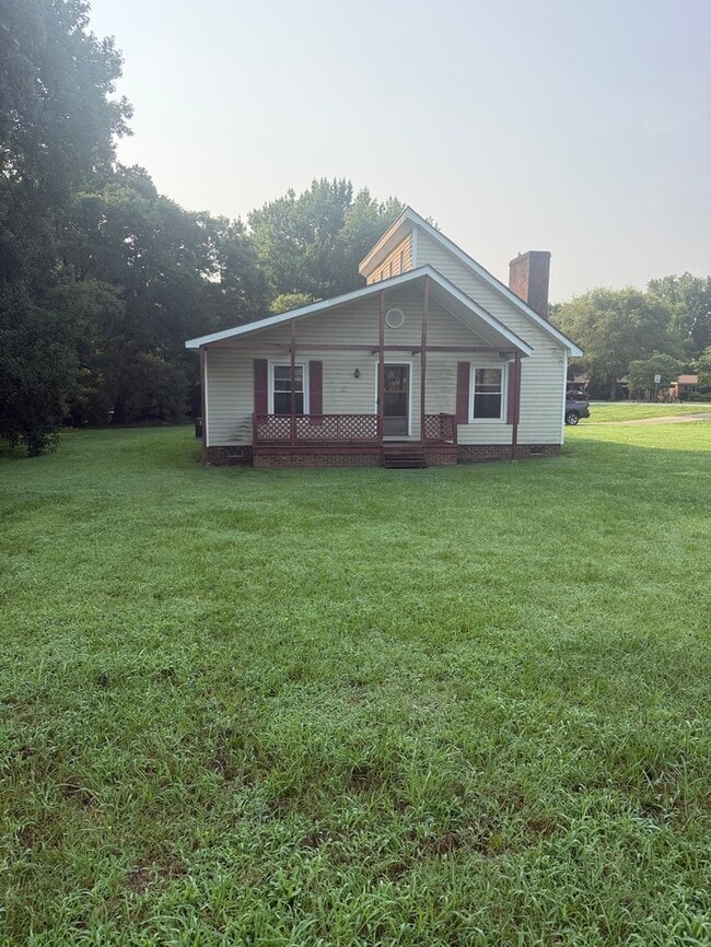 Photo - 5897 Weddington Rd