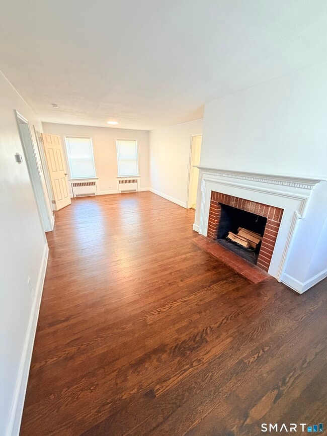 Photo - 8 Locust St Unit #1