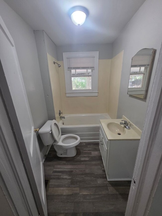 Photo - 4438 Stowe St