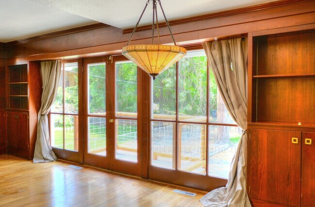 Photo - 1624 S Grand Blvd Unit Upper