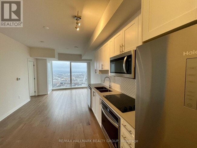 Photo - 805 Carling Ave Unit 3002