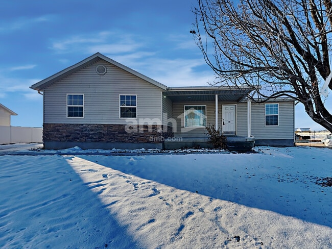 Building Photo - 1316 Osprey Way Rental