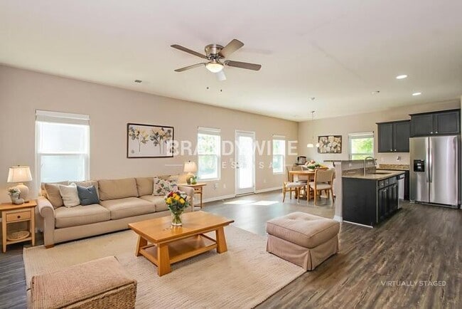 Photo - 4702 Opus Ln