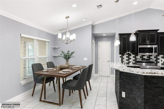 Photo - 432 Willowbrook Dr