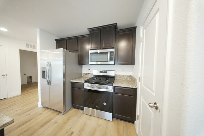 Photo - 547 Virginia Ave